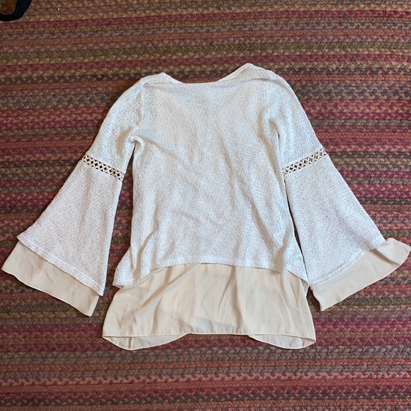 LORD & TAYLOR DESIGN LAB CREAM BELL SLEEVE LAYERED TUNIC BLOUSE - Picture 5 of 5